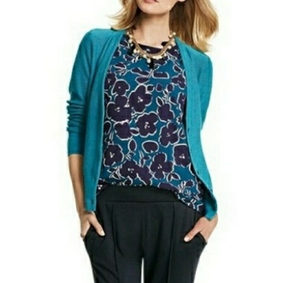 CAbi Sweaters - CAbi V-Neck Teal Cardigan Sweater Size Medium